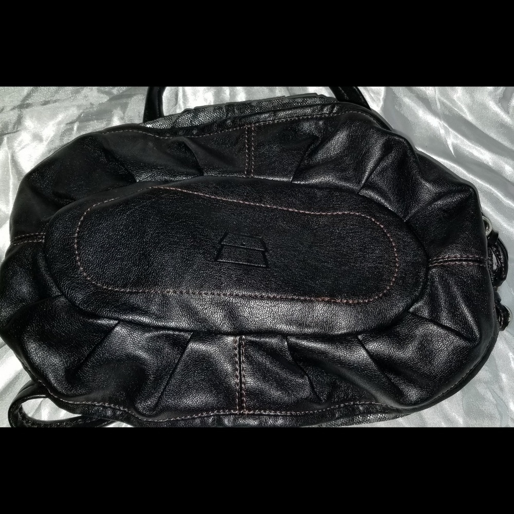 Woman's Handbag - Picture 4 of 8